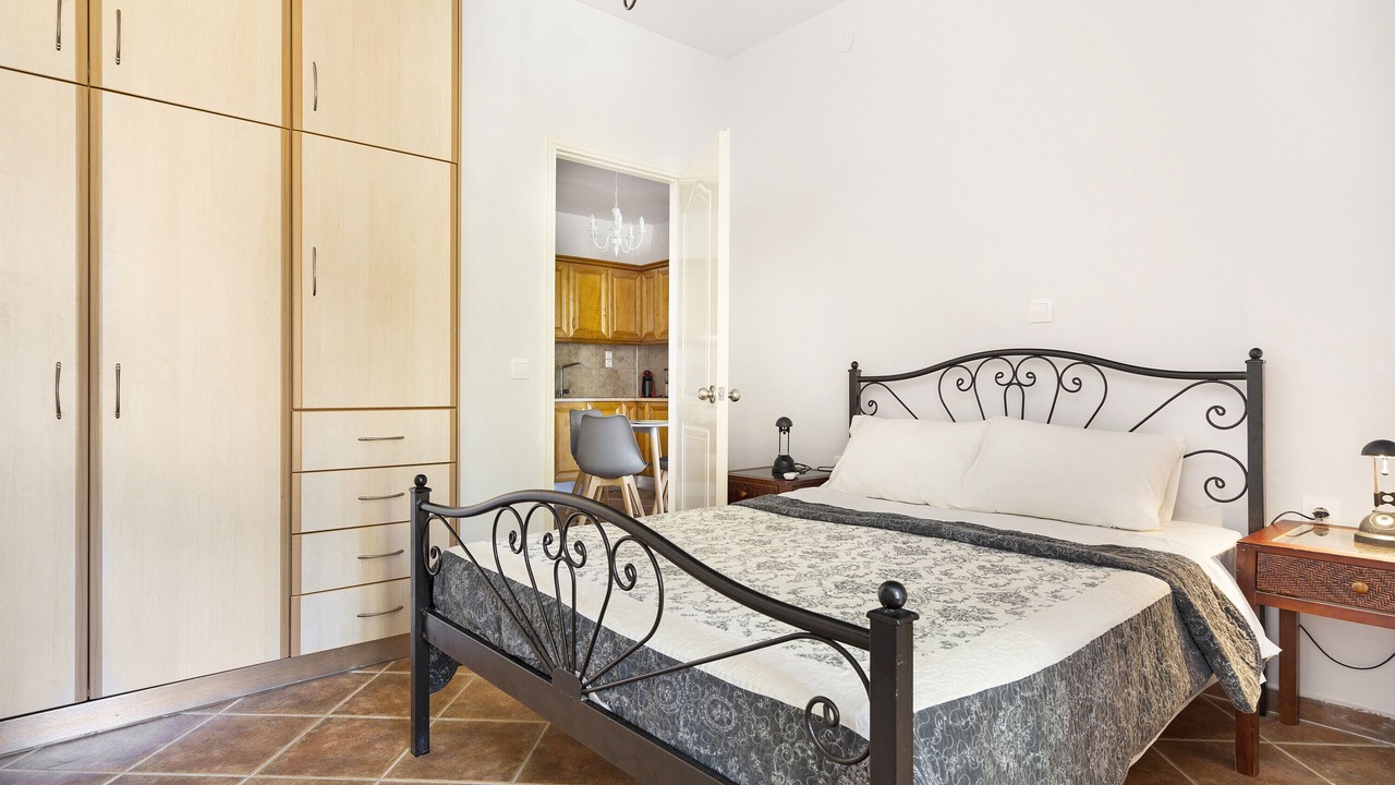Photo of Bedroom in Kaminarata