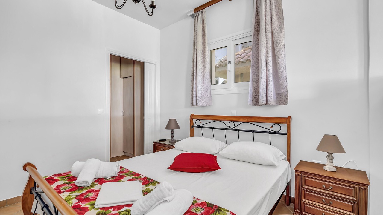Photo of Bedroom in Kaminarata