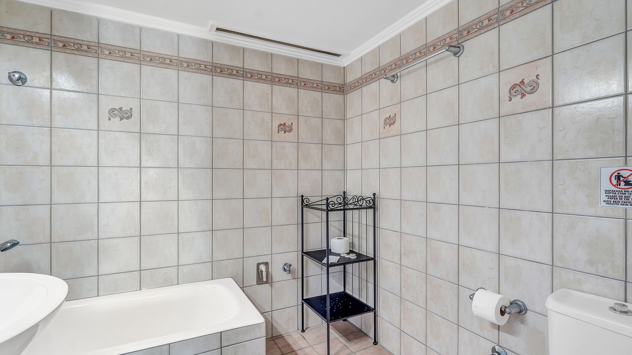 Photo of Bathroom in Kaminarata