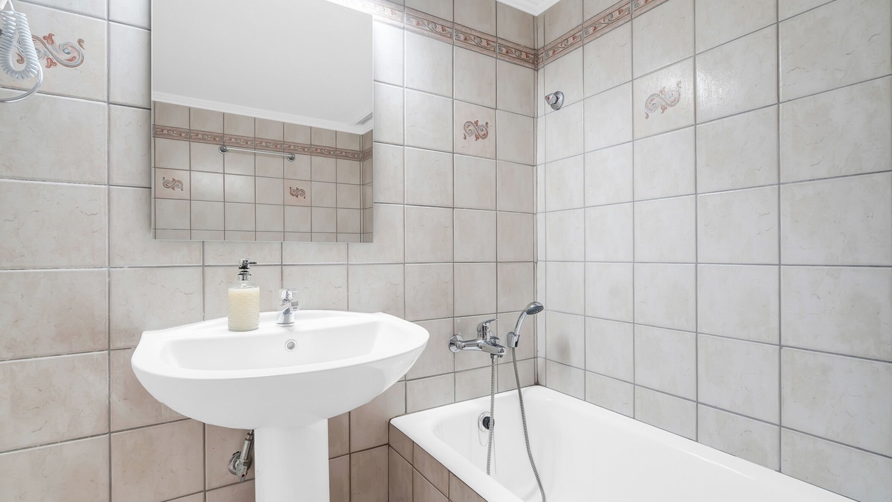 Photo of Bathroom in Kaminarata