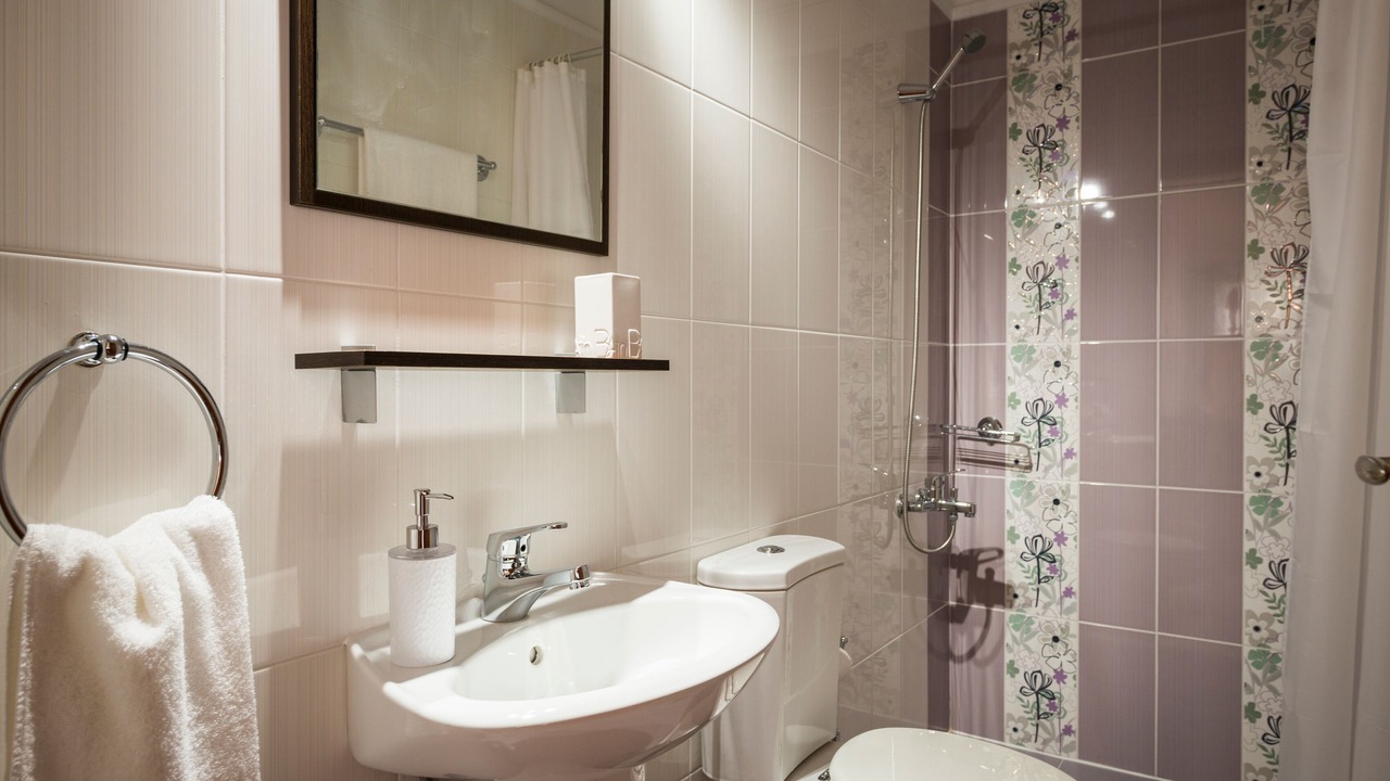 Photo of Bathroom in Platanias Town