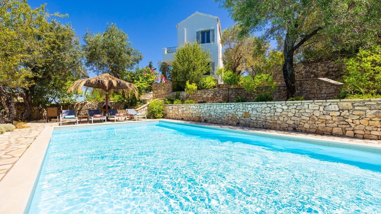 Photo of Outdoor in Longos