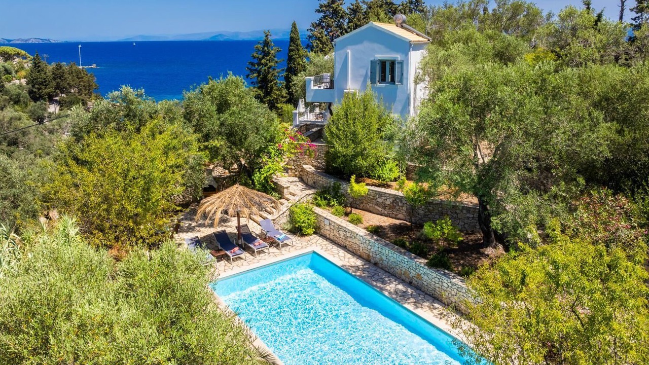 Photo of Outdoor in Longos