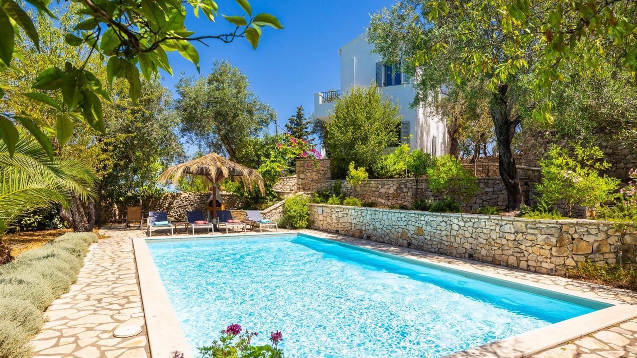 Photo of Outdoor in Longos