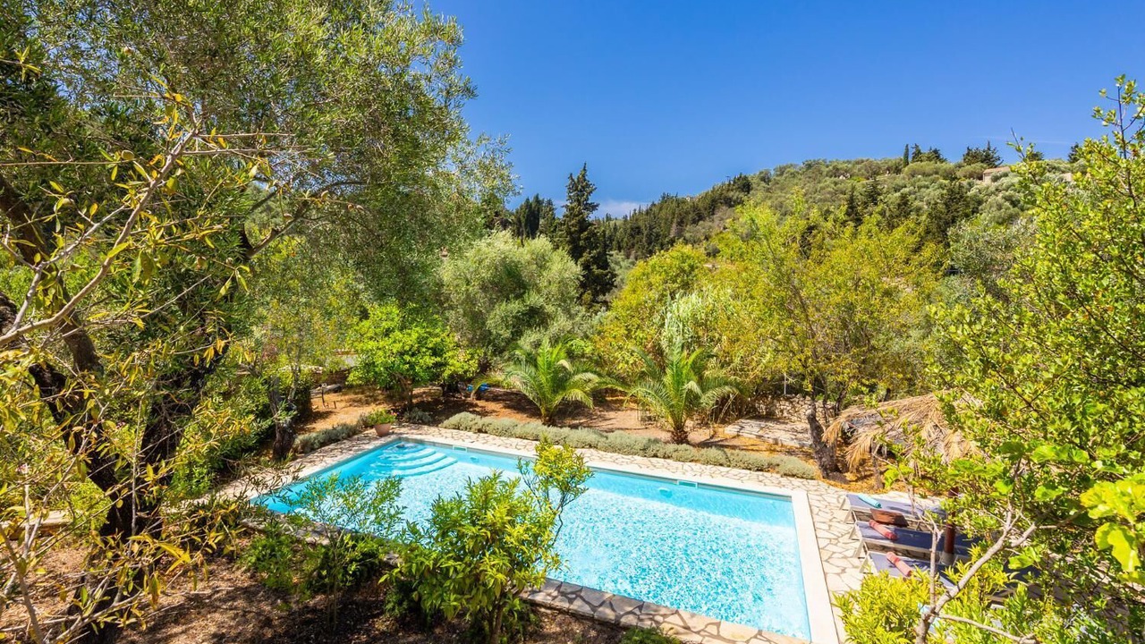 Photo of Outdoor in Longos