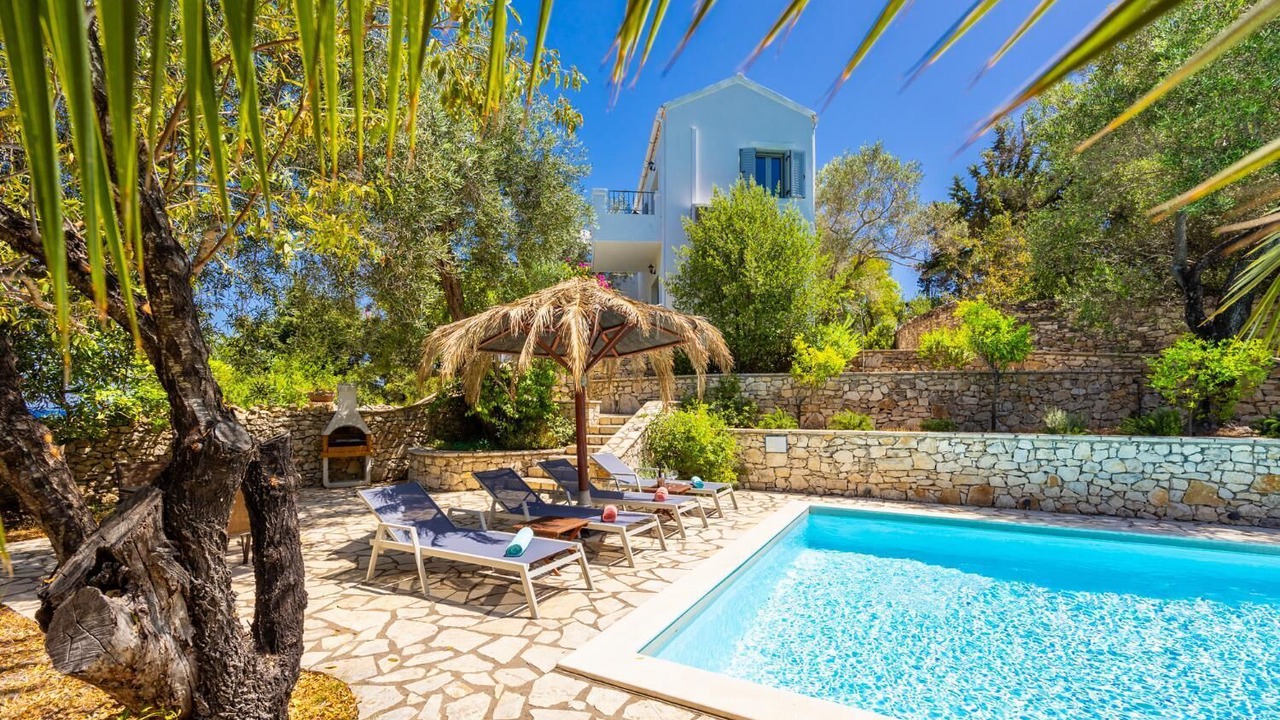 Photo of Outdoor in Longos