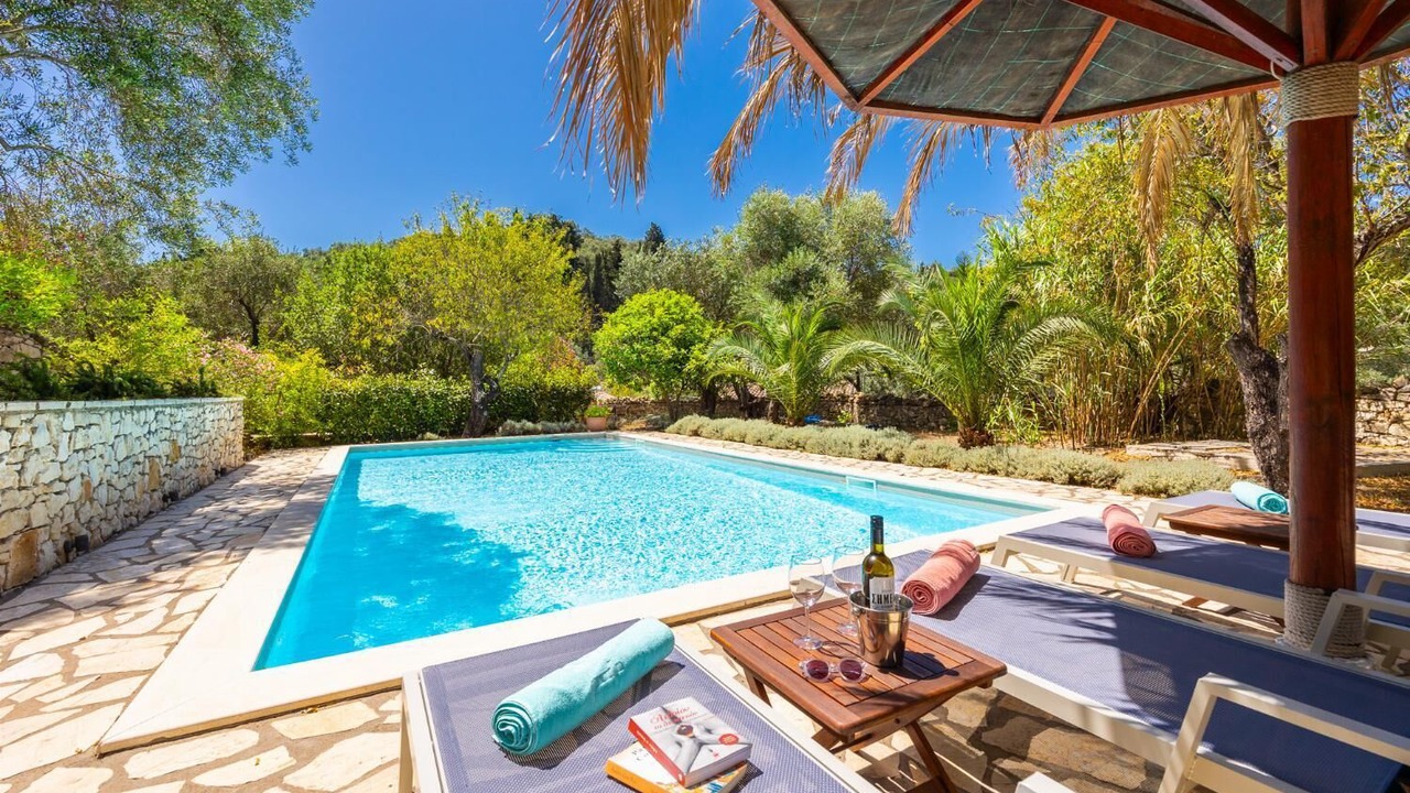 Photo of Outdoor in Longos