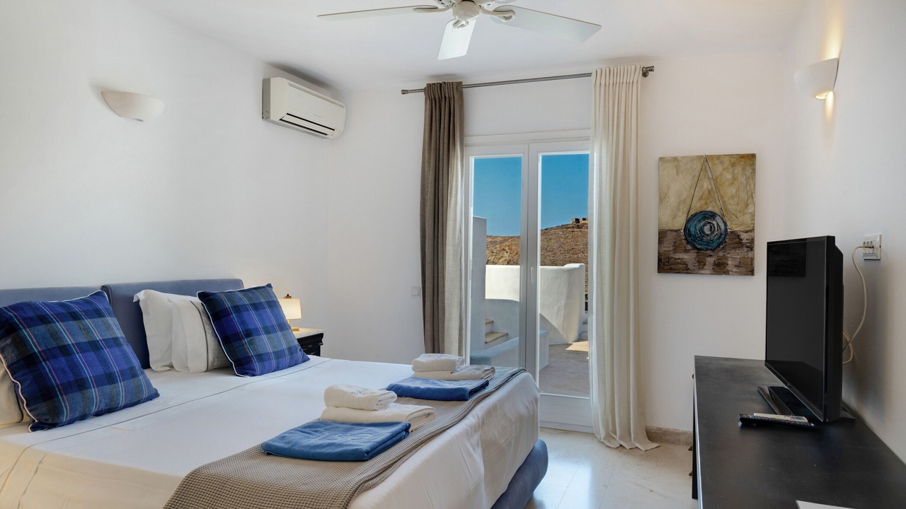 Photo of Bedroom in Syros