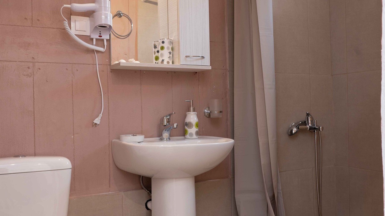 Photo of Bathroom in Mires