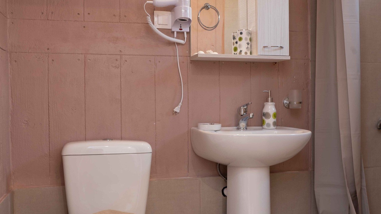 Photo of Bathroom in Mires