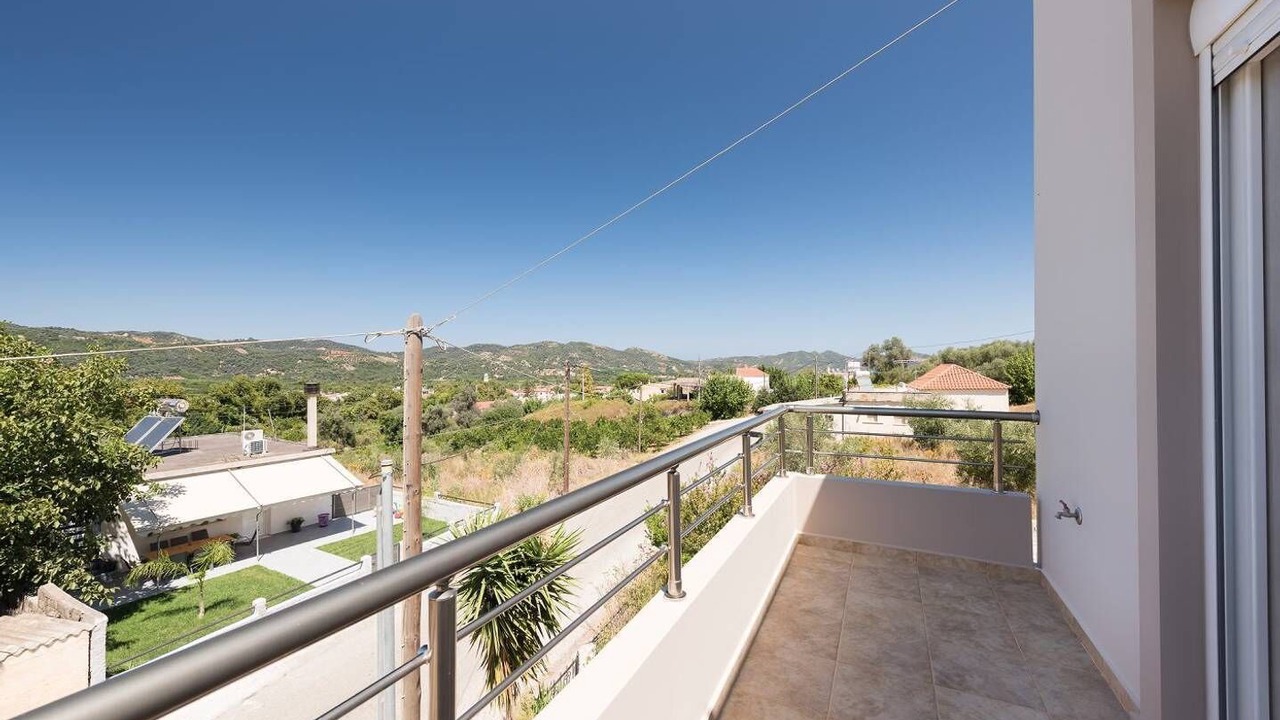 Photo of Patio Balcony in Vatolakkos