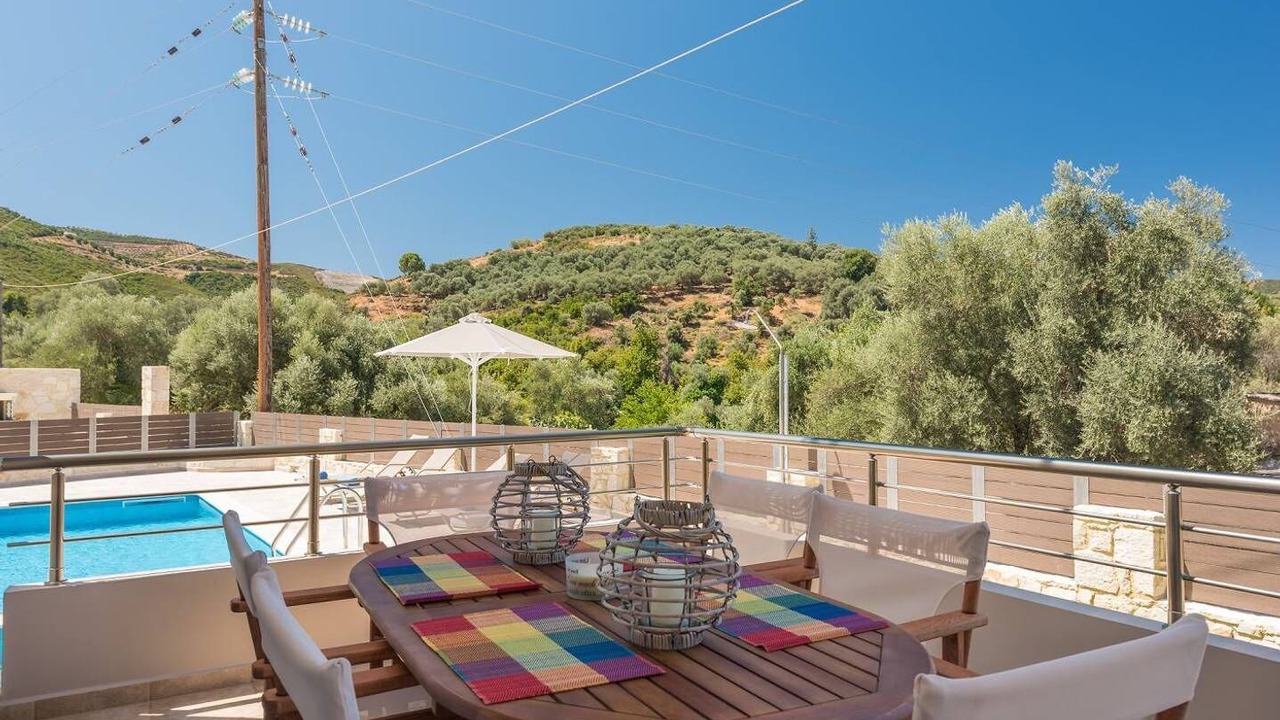 Photo of Patio Balcony in Vatolakkos