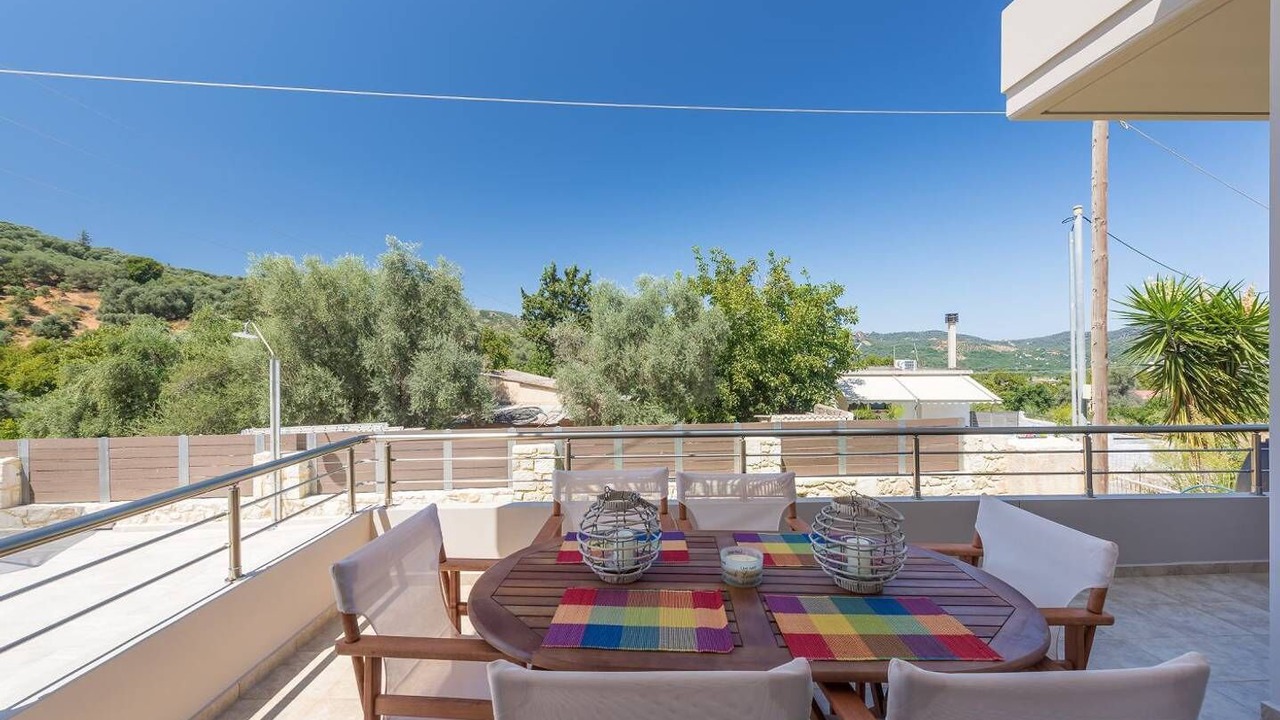 Photo of Patio Balcony in Vatolakkos