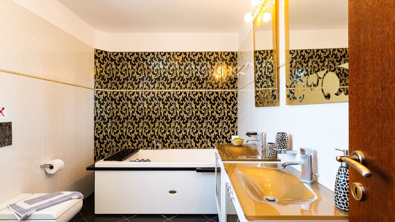 Photo of Bathroom in Viranepiskopi
