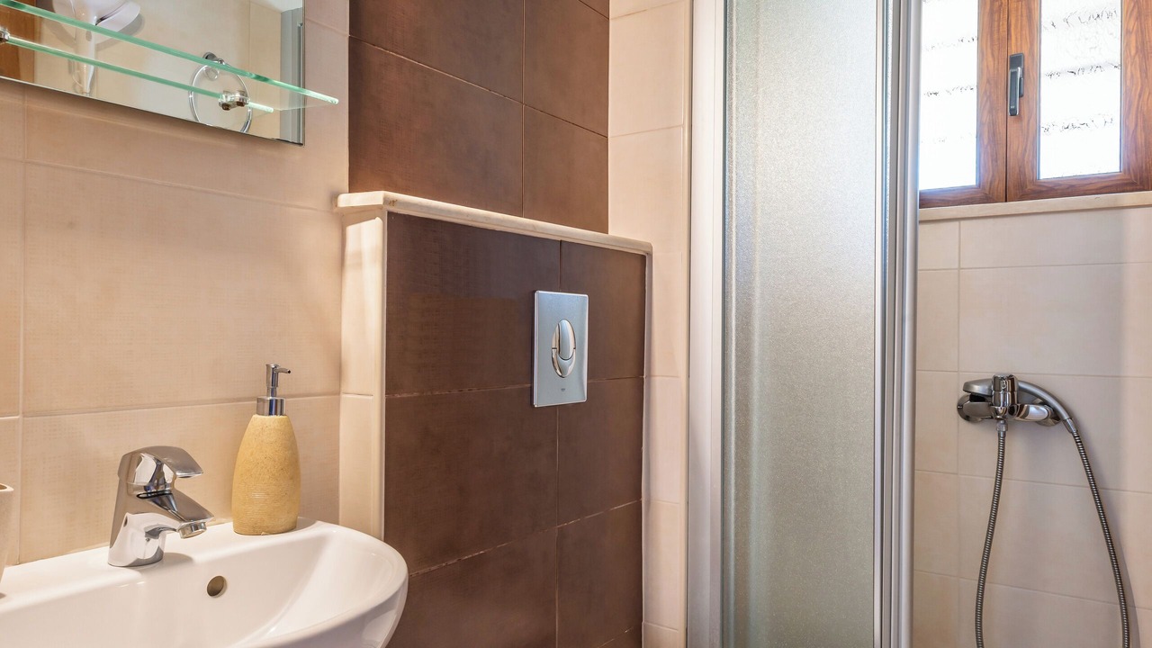 Photo of Bathroom in Evgiros