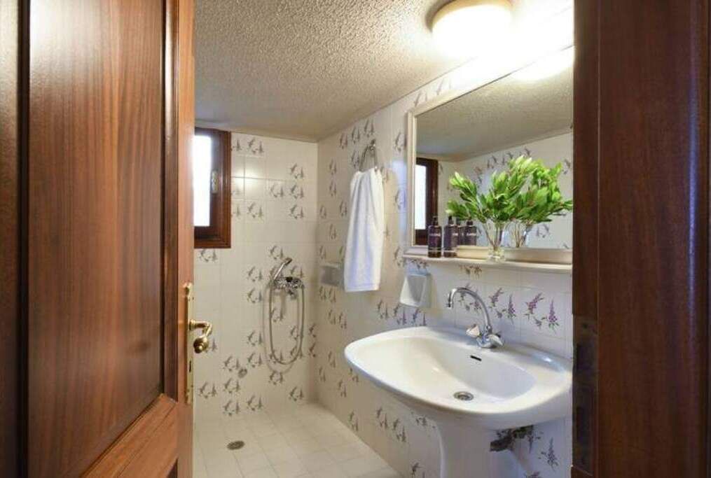 Photo of Bathroom in Vari-Voula-Vouliagmeni