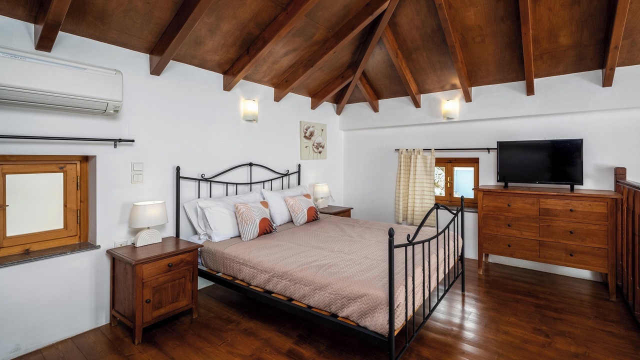 Photo of Bedroom in Symi