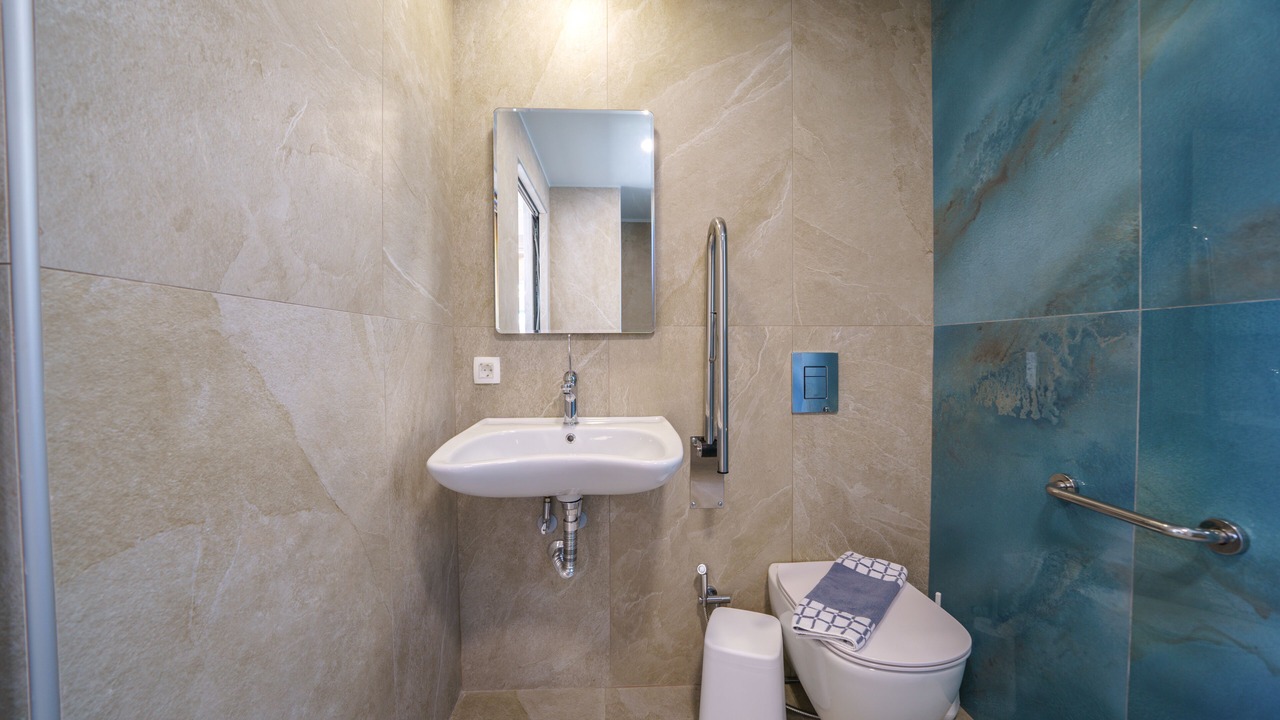 Photo of Bathroom in Limeniskos