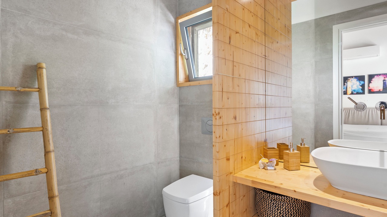 Photo of Bathroom in Evgiros