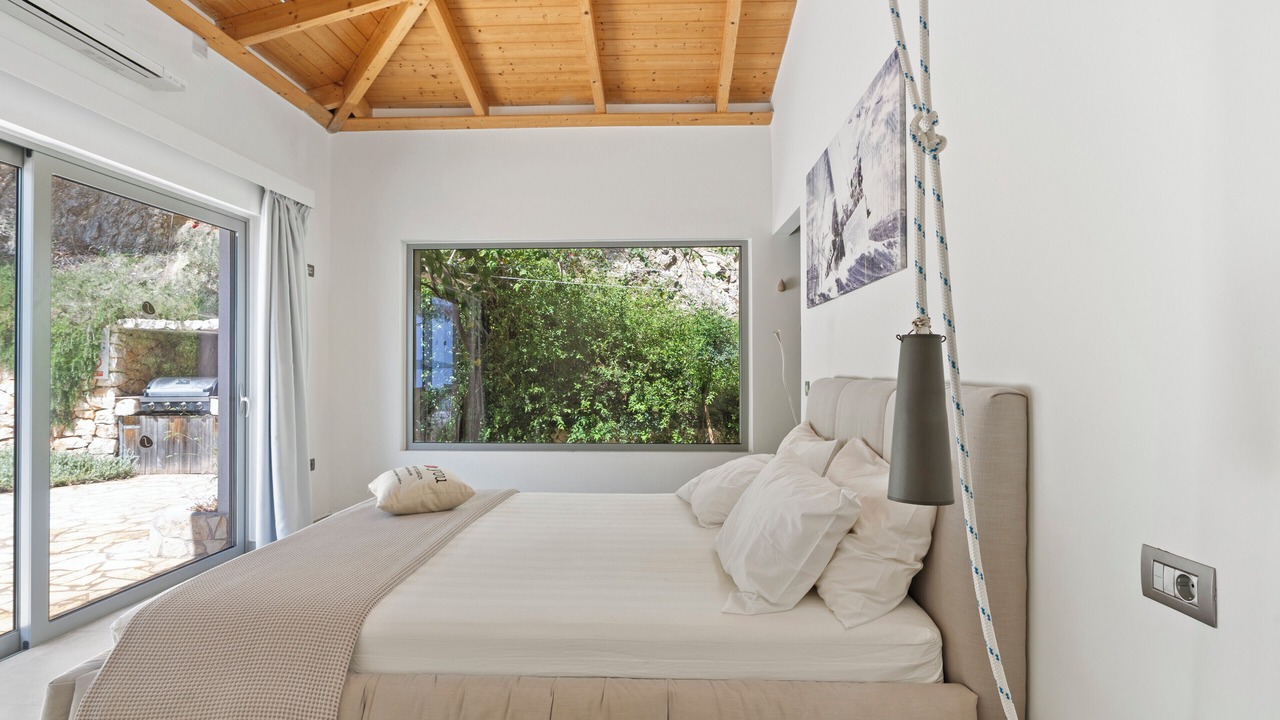 Photo of Bedroom in Evgiros