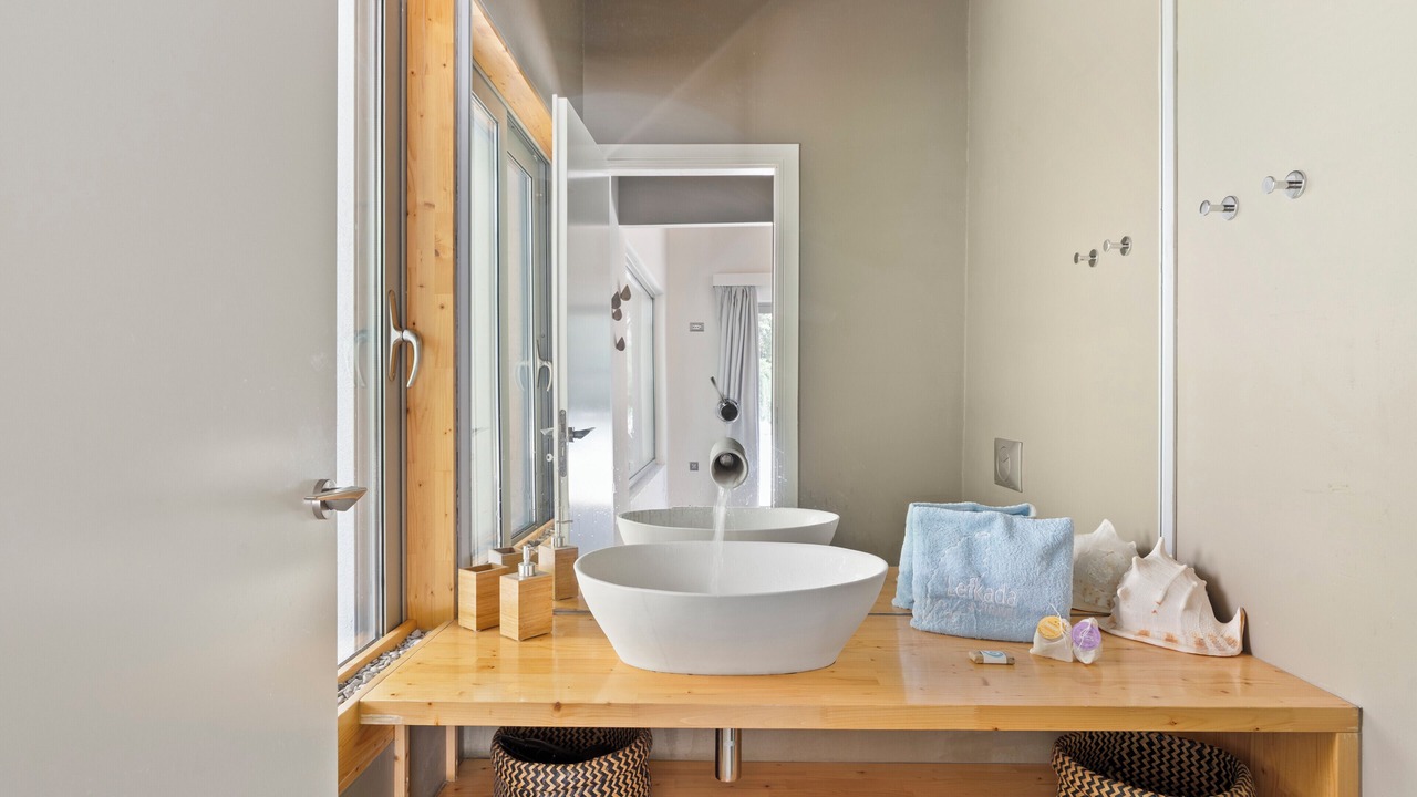 Photo of Bathroom in Evgiros