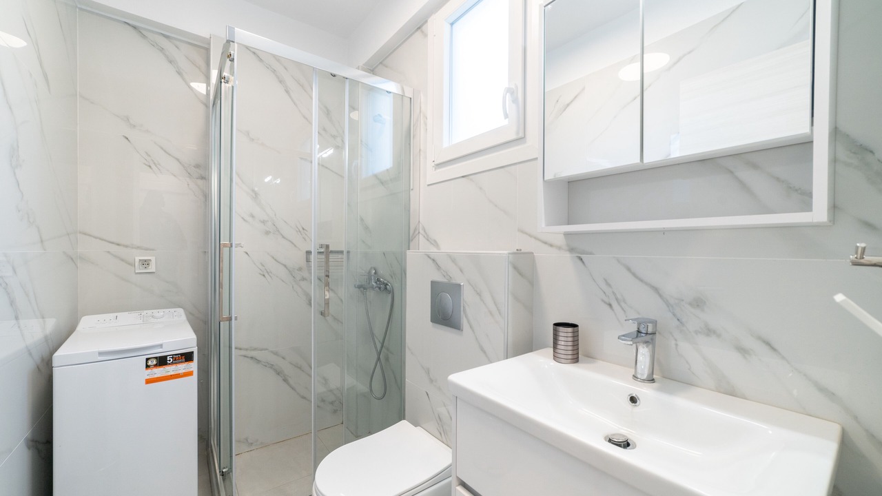Photo of Bathroom in Ofrinion