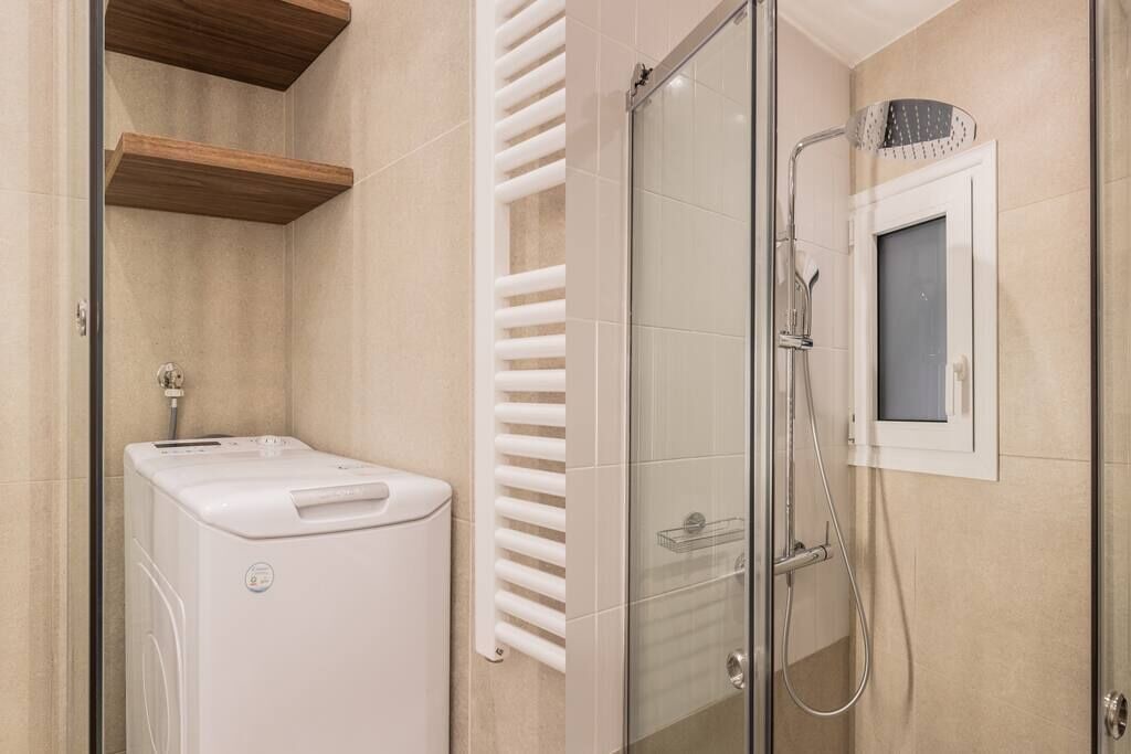 Photo of Bathroom in Exarhia
