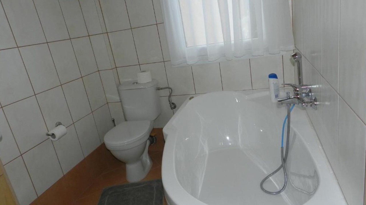 Photo of Bathroom in Sarakiniko