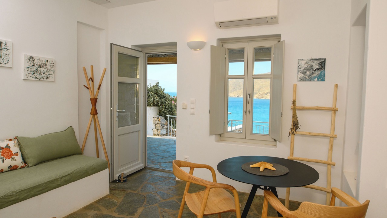 Photo of Livingroom in Aegiali