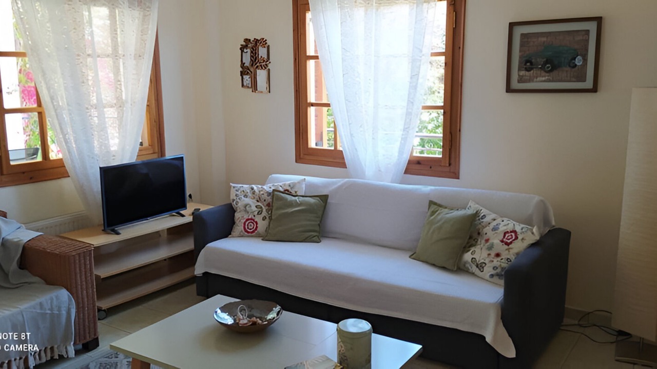 Photo of Livingroom in Marathias