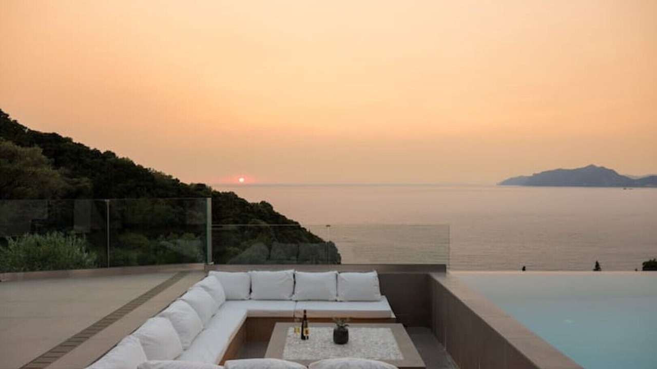 Photo of Outdoor in Pentati