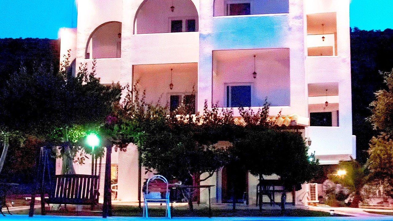 Photo of Outdoor in Sesi