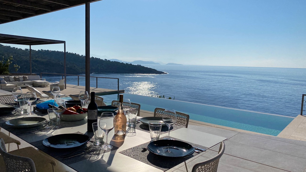 Photo of Outdoor in Evgiros