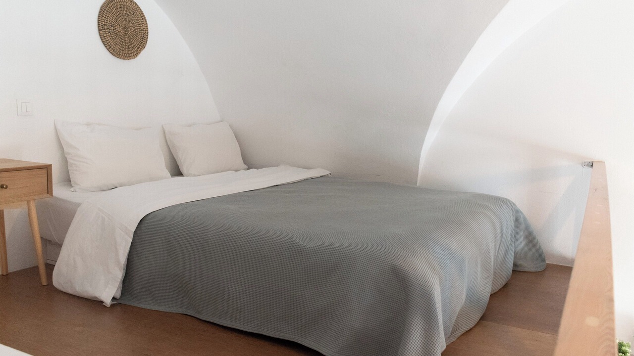 Photo of Bedroom in Oia