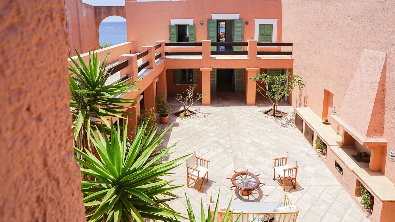 Photo of Patio Balcony in Syros