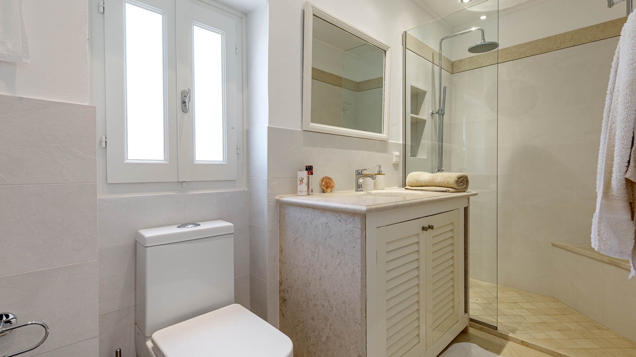 Photo of Bathroom in Acharavi