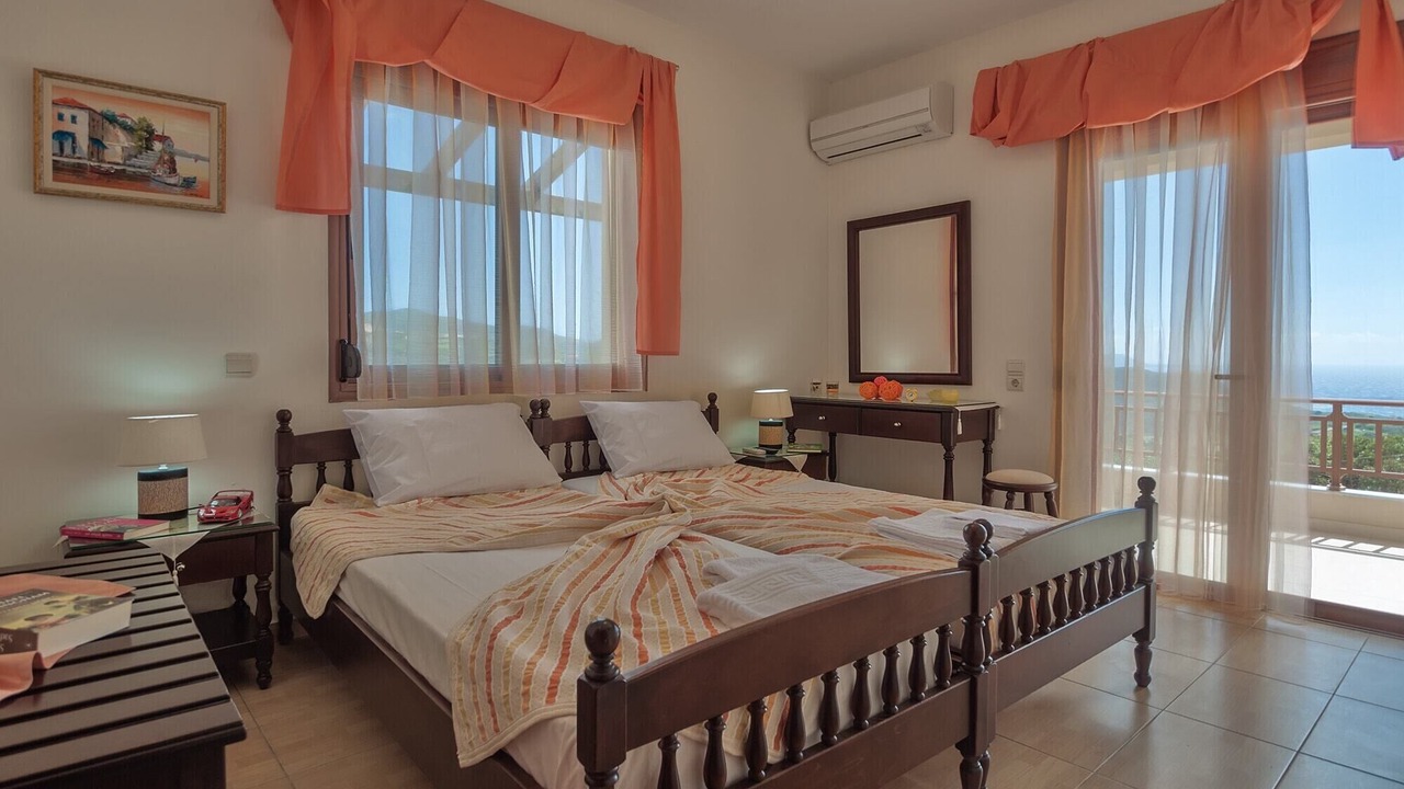 Photo of Bedroom in Triopetra