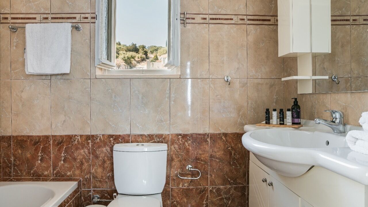 Photo of Bathroom in Katsarata