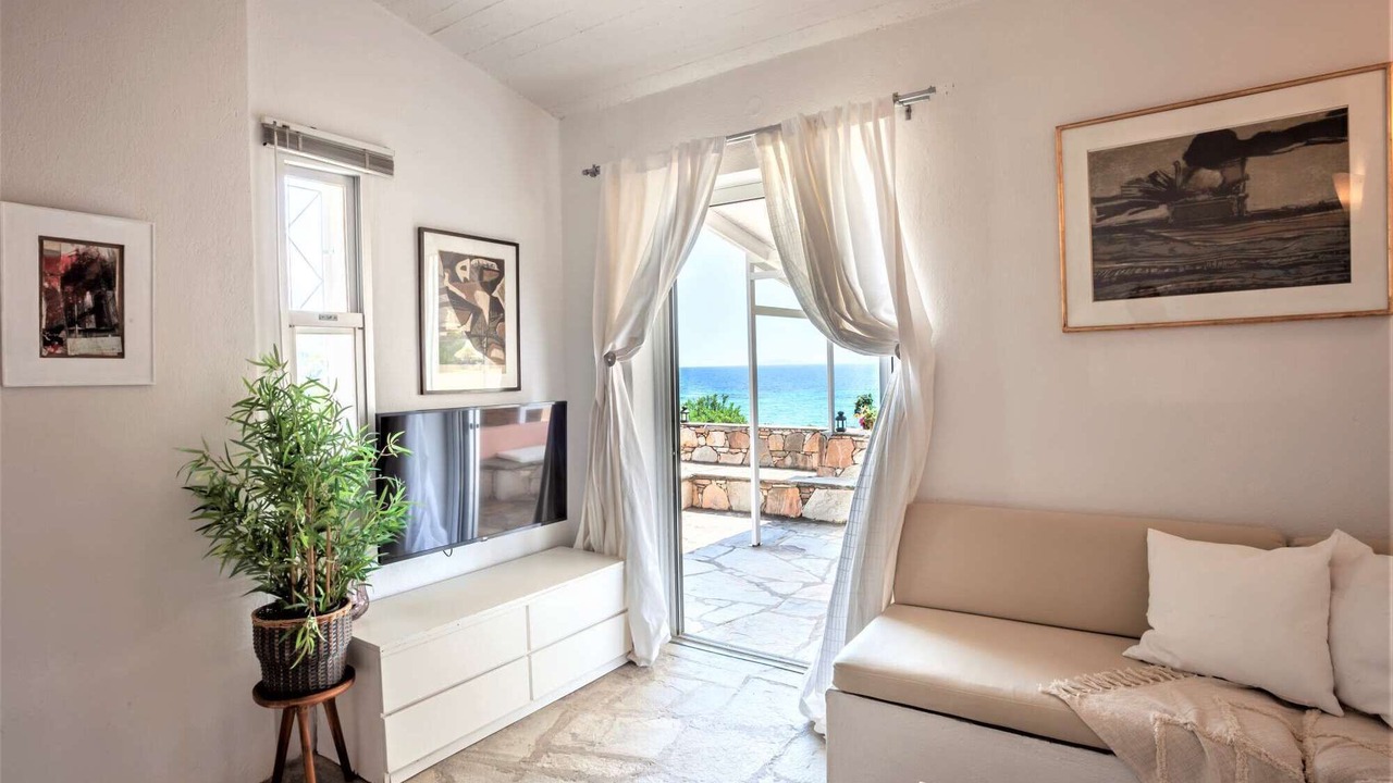 Photo of Livingroom in Sithonia