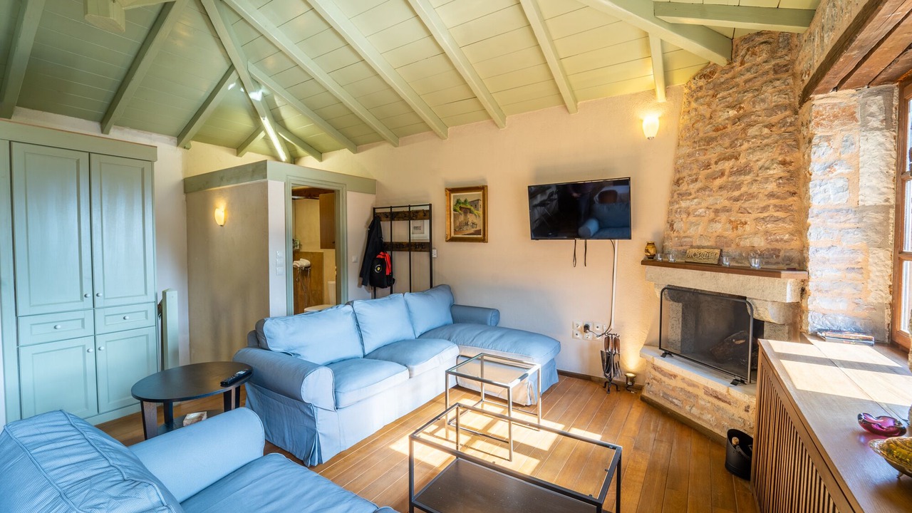 Photo of Livingroom in Karpenisi