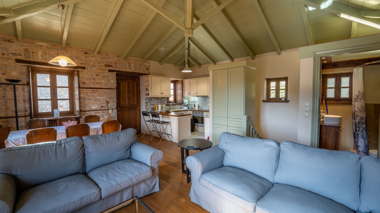 Photo of Livingroom in Karpenisi