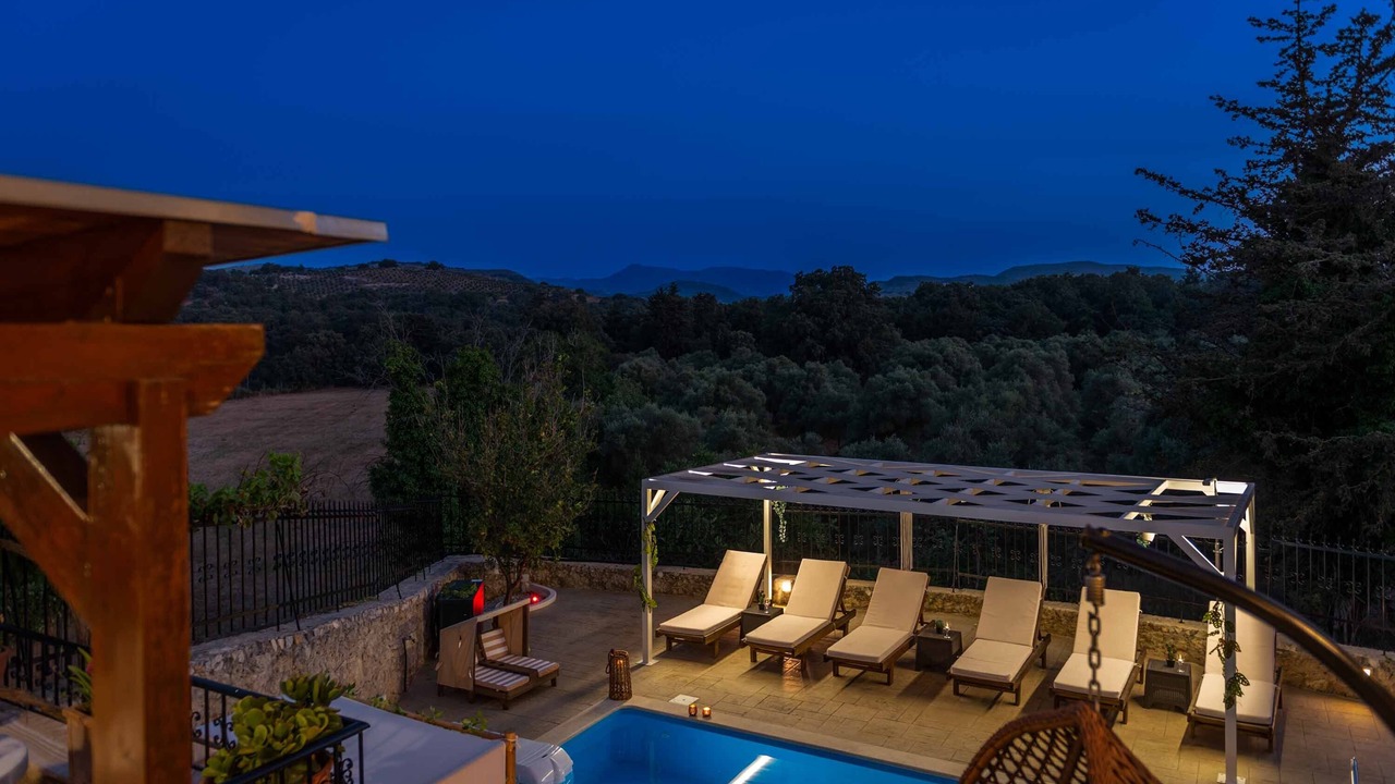 Photo of Outdoor in Monopari