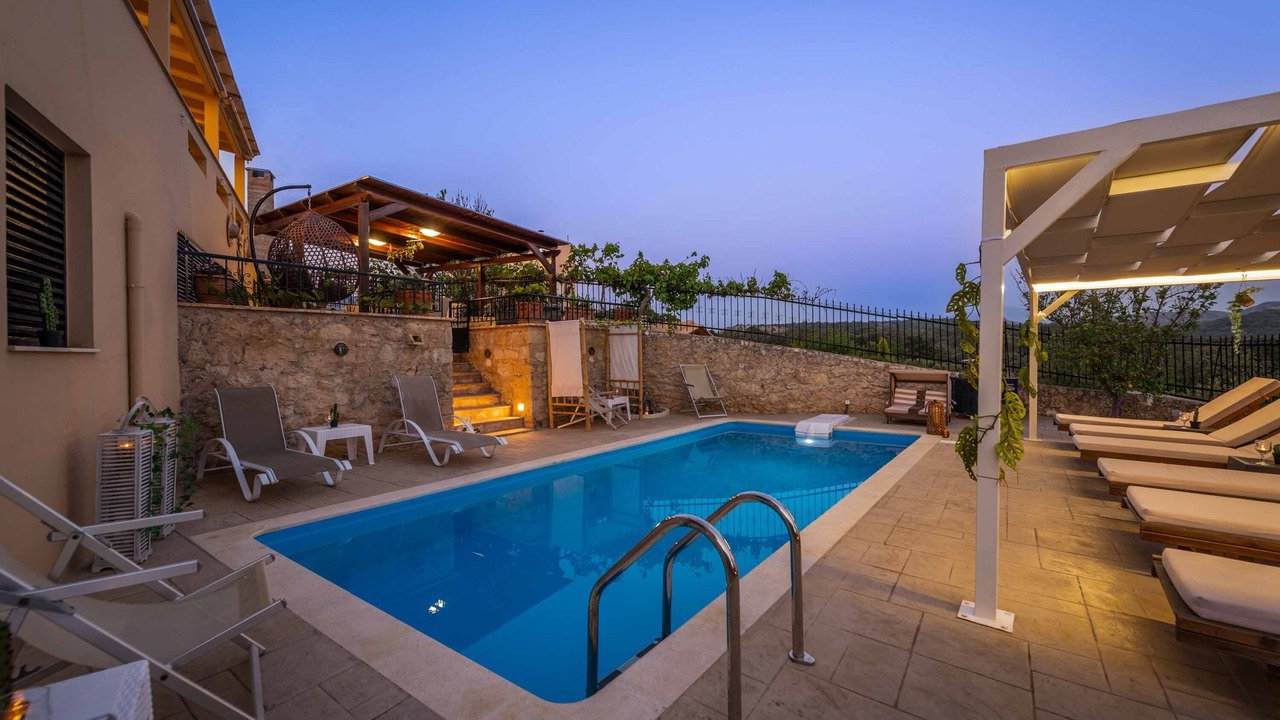 Photo of Outdoor in Monopari