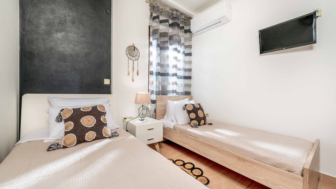 Photo of Bedroom in Monopari