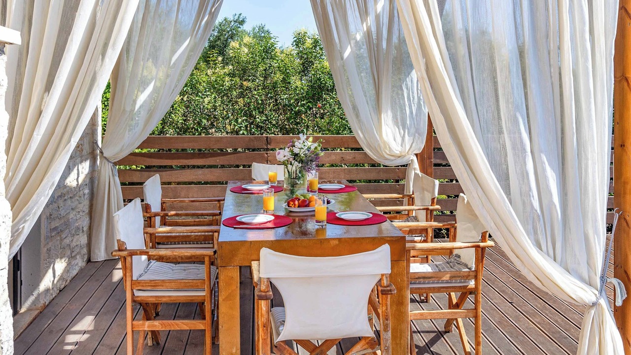Photo of Outdoor in Kirianna