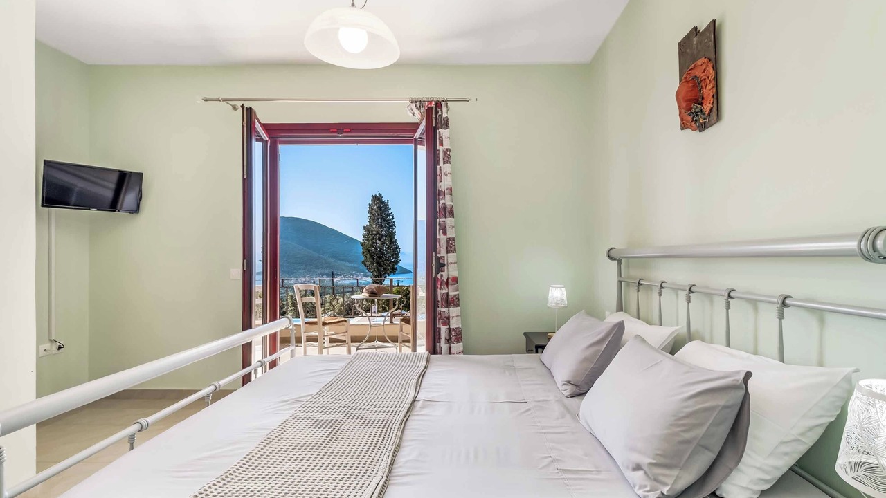 Photo of Bedroom in Evgiros