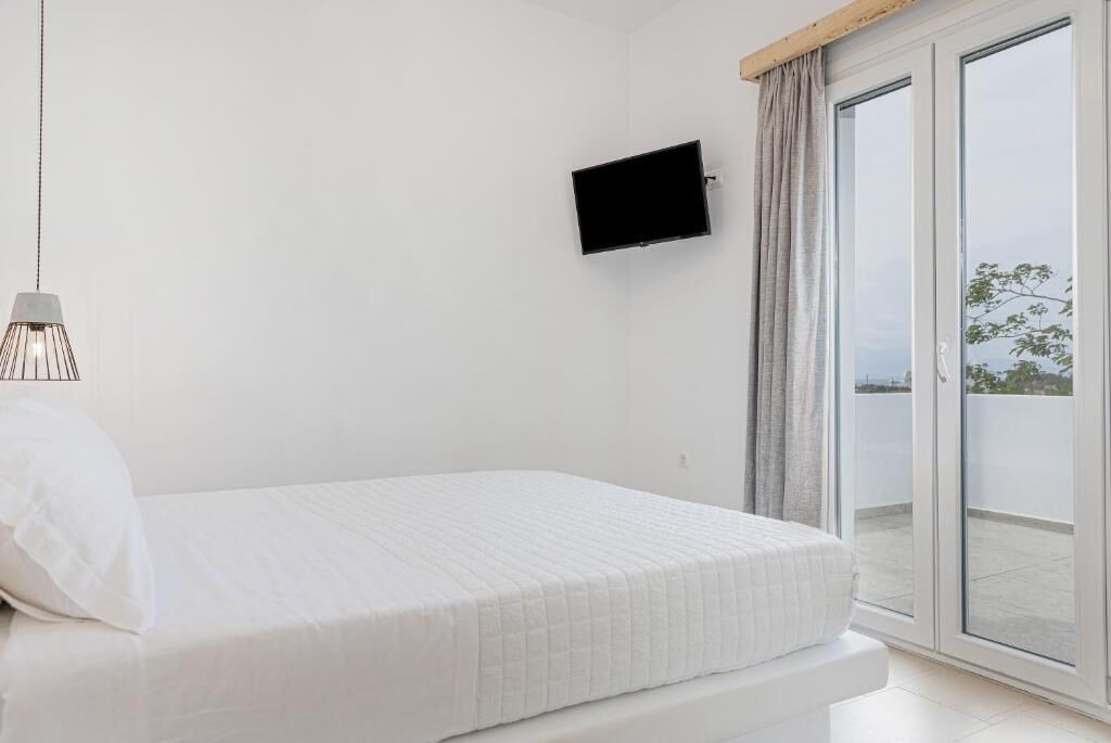 Photo of Bedroom in Milopotas