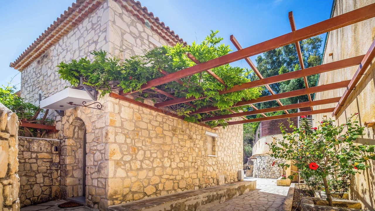 Photo of Outdoor in Xirokastello