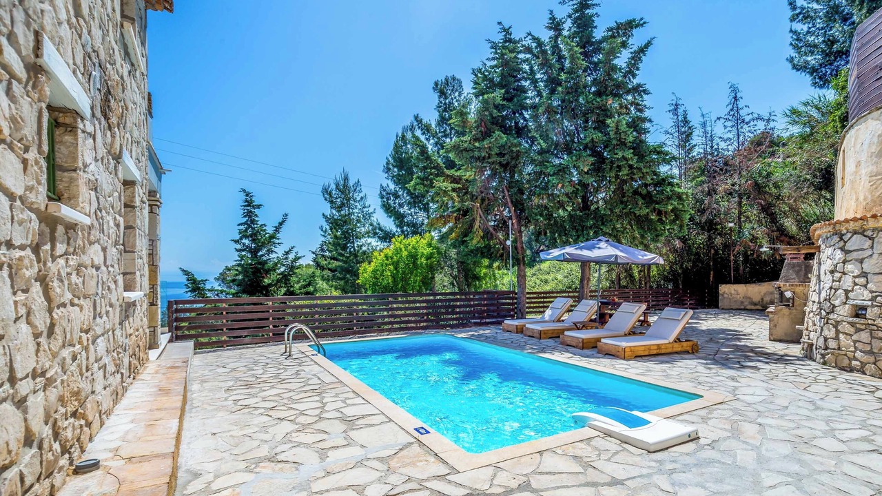 Photo of Outdoor in Xirokastello
