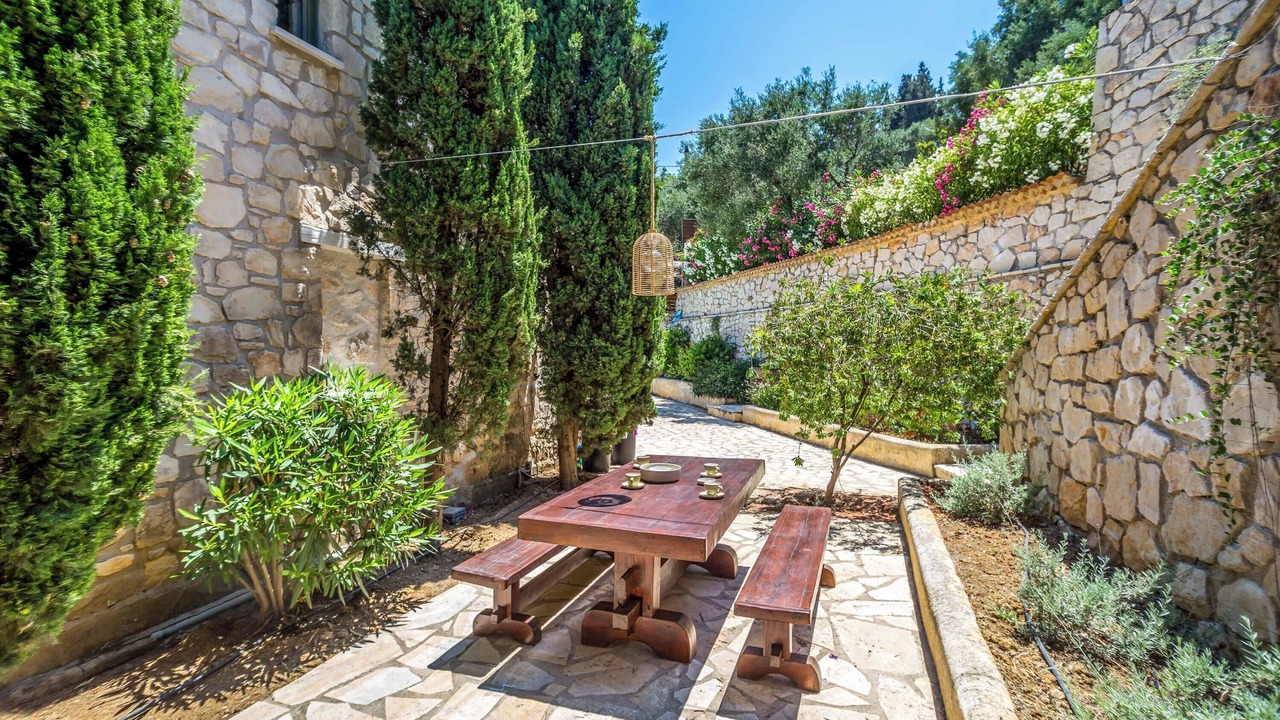 Photo of Outdoor in Xirokastello